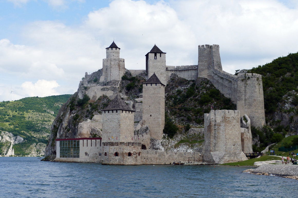 Serbien Festung Golubac