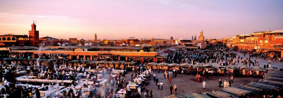 DER1246772_Platz Djemaa el Fna_Marrakesch